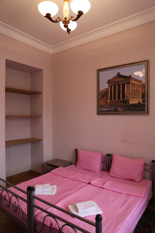 Хостелы Bridge House Yerevan Armenia Ереван-16